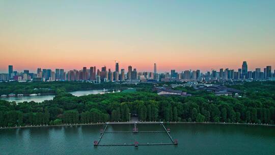 武汉 东湖苍柏园 晨曦朝霞 后上拉视频素材模板下载