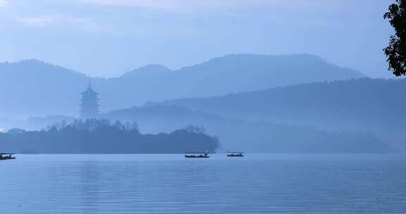 杭州西湖清晨雷峰塔远景