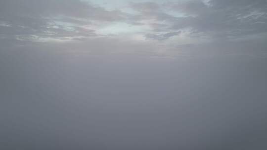 温州世贸中心大厦平流雾航拍