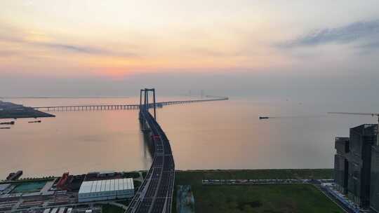 深圳中山翠亨新区深中大桥车流夜景日出航拍