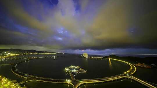 珠海地标建筑日月贝暴雨来临前的云