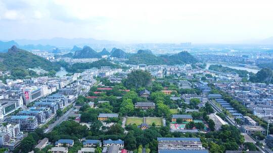 桂林独秀峰王城景区靖江王府航拍市区全景视频素材模板下载