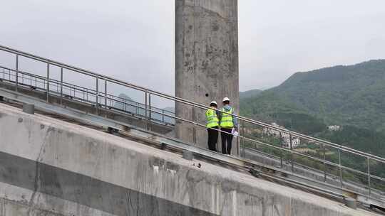 广西河池天峨龙滩特大桥