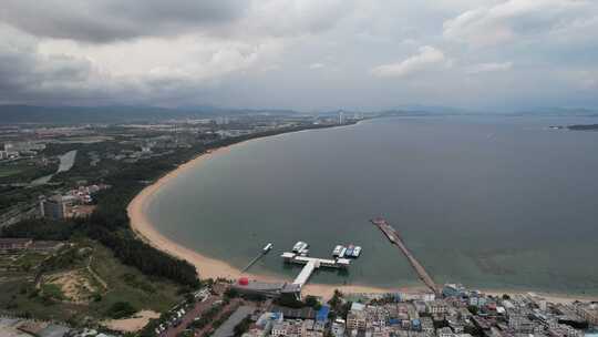 夏日的三亚蜈支洲岛航拍素材