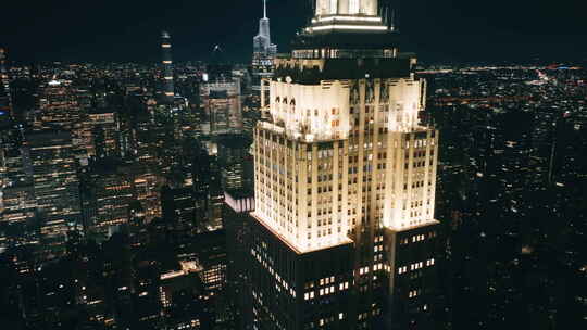 建立拍摄曼哈顿帝国州摩天大楼夜晚城市灯光