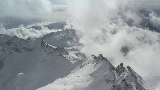 20221124四川阿坝达古冰川雪山4k航拍白天 _0526