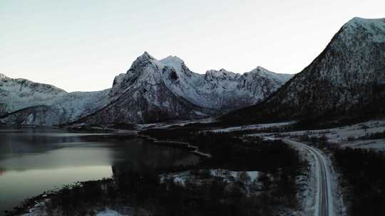 山，雪，小径，湖