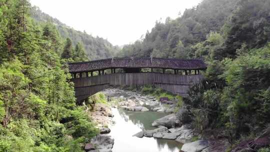 浙江温州泰顺县乌岩岭廊桥航拍和内部特写