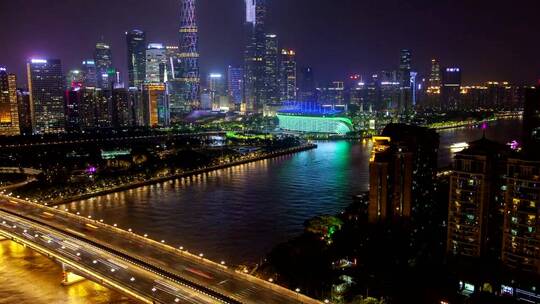 珠江与广州的城市灯光