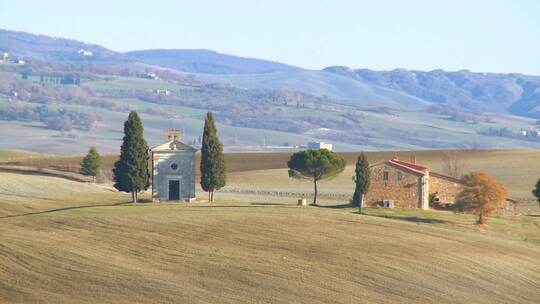 意大利托斯卡纳的农舍和教堂视频素材模板下载