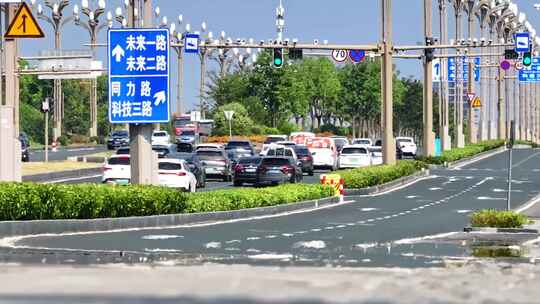 城市高温天气热浪炎热酷暑