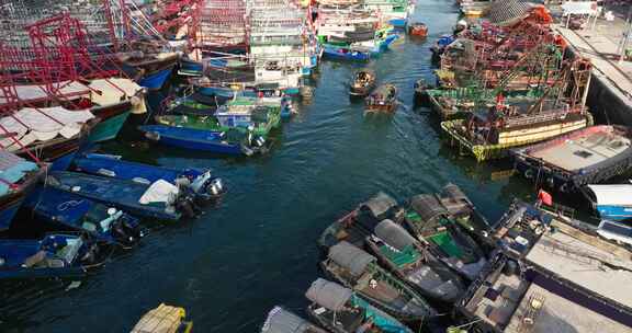 广西北海侨港码头美丽风景休渔港口停满渔船
