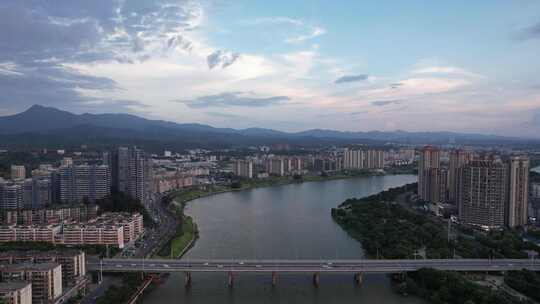 城市晚霞夕阳西下夜幕降临航拍