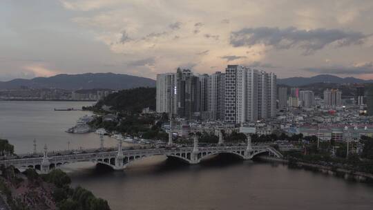 大桥石桥晚霞夕阳风景