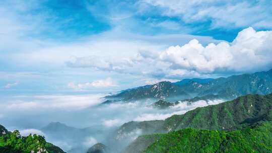 清晨云海日出云层山顶山林山峰云雾缭绕风景