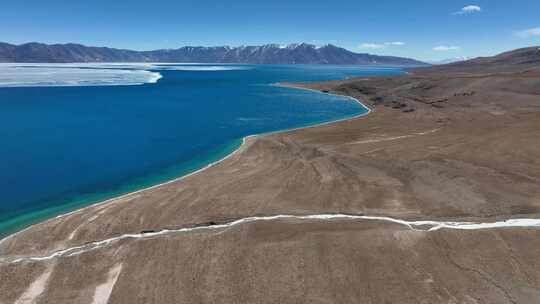 航拍西藏那曲圣湖当惹雍错高山湖泊视频素材模板下载