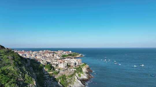 夏日海边小镇航拍海边风光唯美福建海岸线