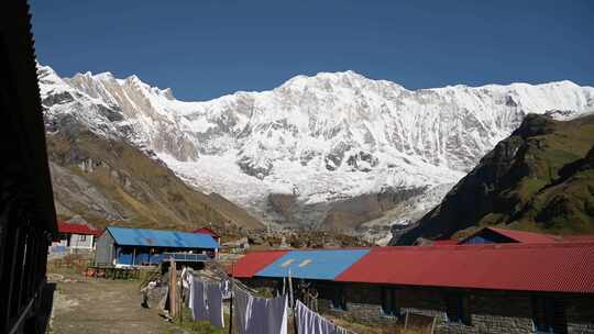 屋顶，房子，山，雪