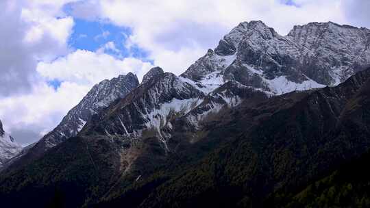 四姑娘山双桥沟景区