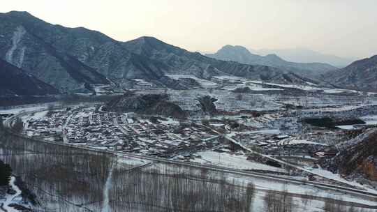 4K航拍农村雪景  白雪皑皑村庄