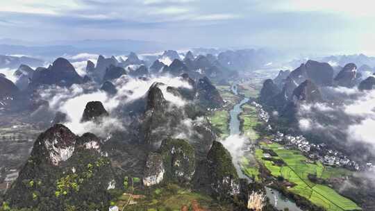 桂林喀斯特地貌阳朔风光雨后云海风光