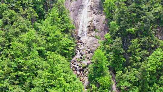 杭州临安牵牛岗山涧瀑布风景航拍