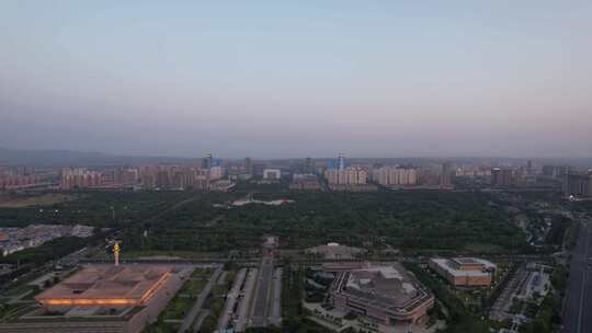 河南洛阳城市清晨日出彩霞航拍