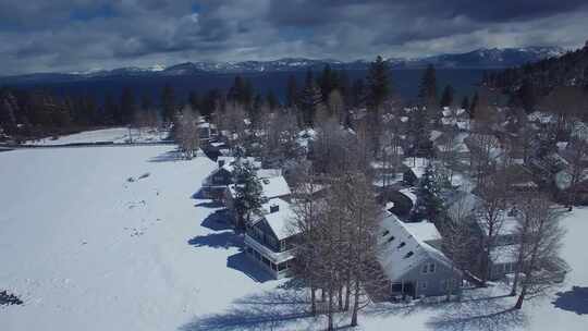 白雪皑皑的村庄雪后农村实拍