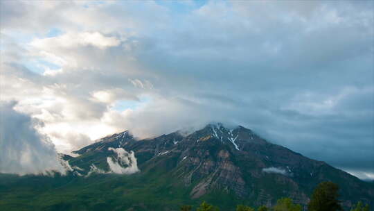 高原雪山神山