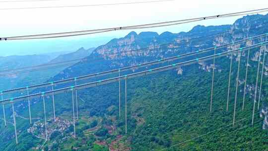 贵州花江峡谷大桥建设航拍