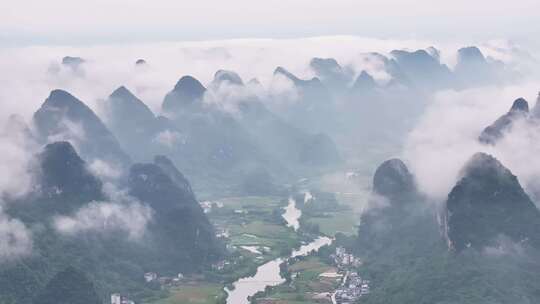 航拍烟雨阳朔遇龙河自然风光