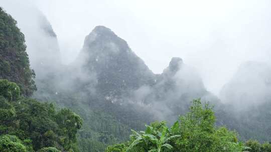 桂林烟雨漓江