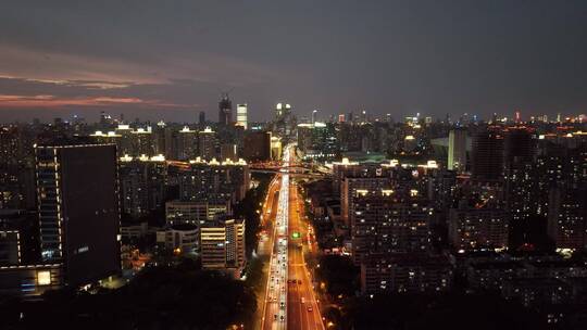 漕溪北路夜景