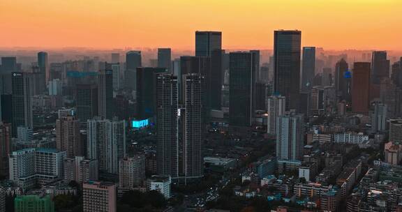 航拍成都城市天空美丽都市景观戏剧性天空