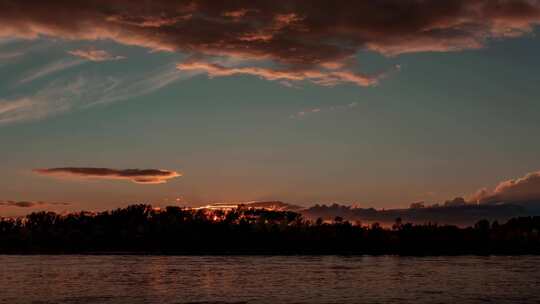 唯美日落夕阳西下 夕阳时分 时光流逝