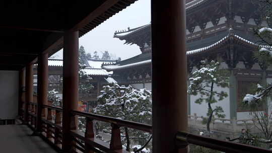 杭州径山寺中式古建筑寺庙雪景