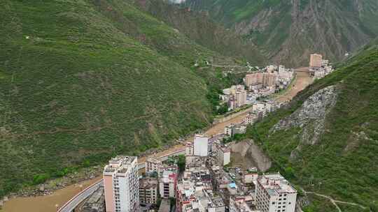 航拍四川甘孜大金川丹巴县城风光