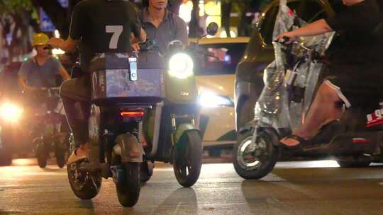 合集 夜间城市夜间车流与人流马路繁忙交通