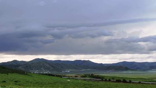 阿坝草原风暴