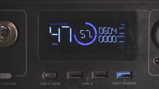 手提式电源充电进度显示