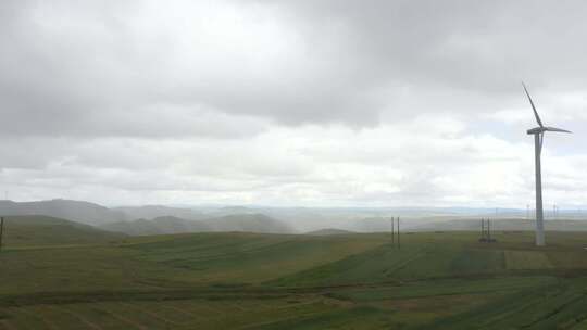 内蒙古生态修复土地复垦风力发电