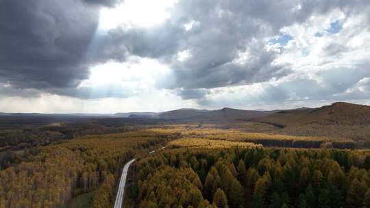 大兴安岭森林秋季风景航拍
