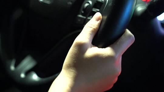 开车驾驶汽车行驶高速公路窗外风景第一视角视频素材模板下载