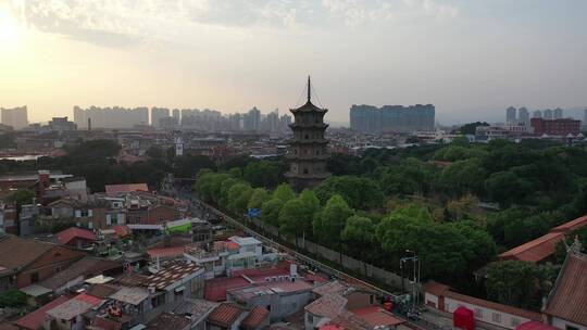 泉州航拍西街东西塔市区开元寺风景名胜古迹