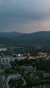 竖版航拍襄阳中国唐城影视基地4A景区夜景