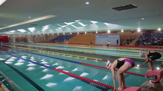 游泳比赛体育运动