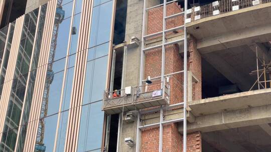 城市工地施工电焊玻璃塔吊