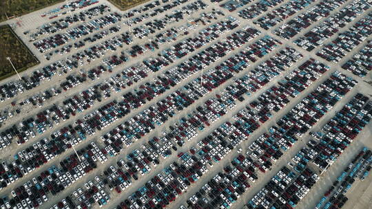 宁德上汽新车停车场