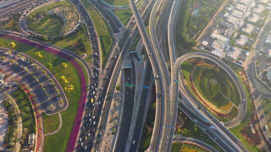 迪拜城市交通线景观、高架路网车流