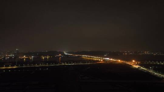 城市道路夜景航拍公路交通车流夜晚马路车辆